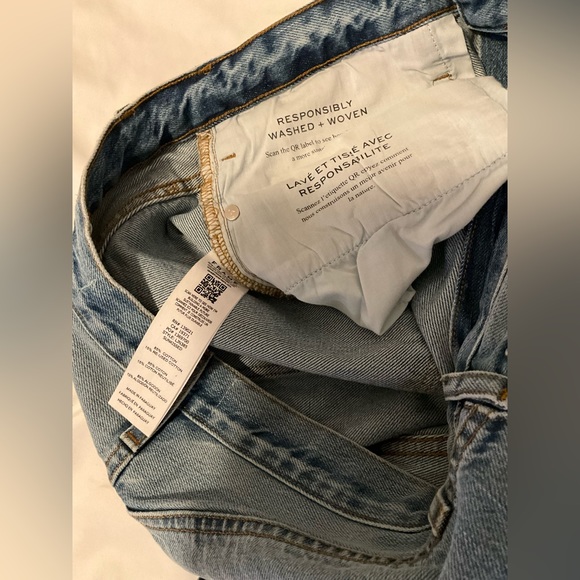 Frame Le Jane Distressed Jeans in Size 31  - New With Tags - high rise/straight - Picture 7 of 14